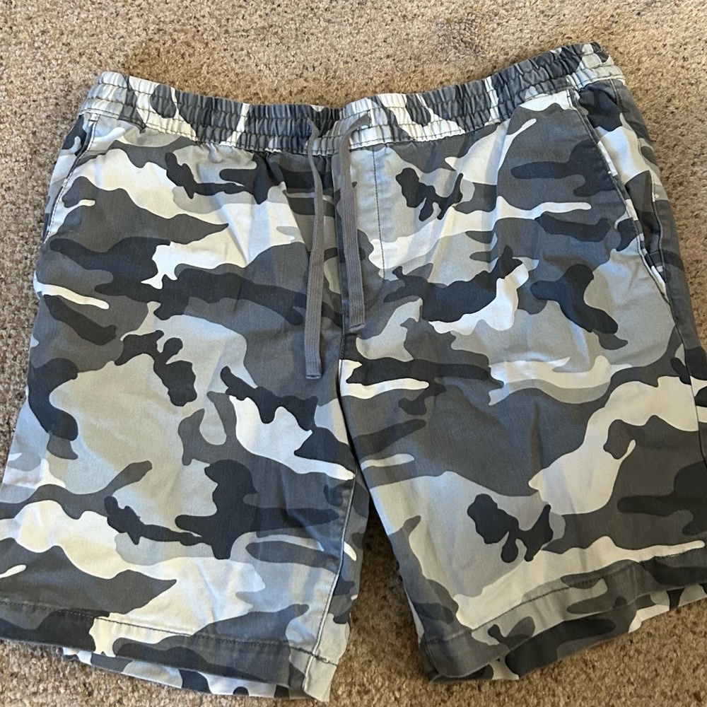 George Gray Camouflage Drawstring Cargo Shorts